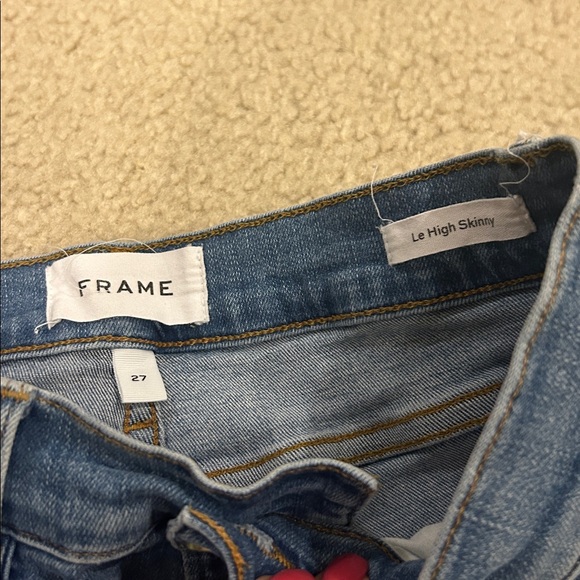 FRAME Le High Skinny Distressed Jeans - Picture 3 of 7